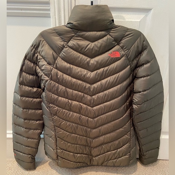 The North Face Women’s Thunder Jacket - Picture 2 of 15